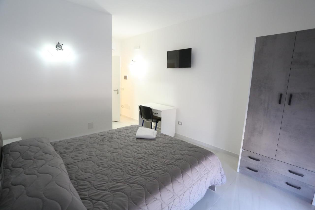 Il Giglio Hotel Castel Volturno Kültér fotó