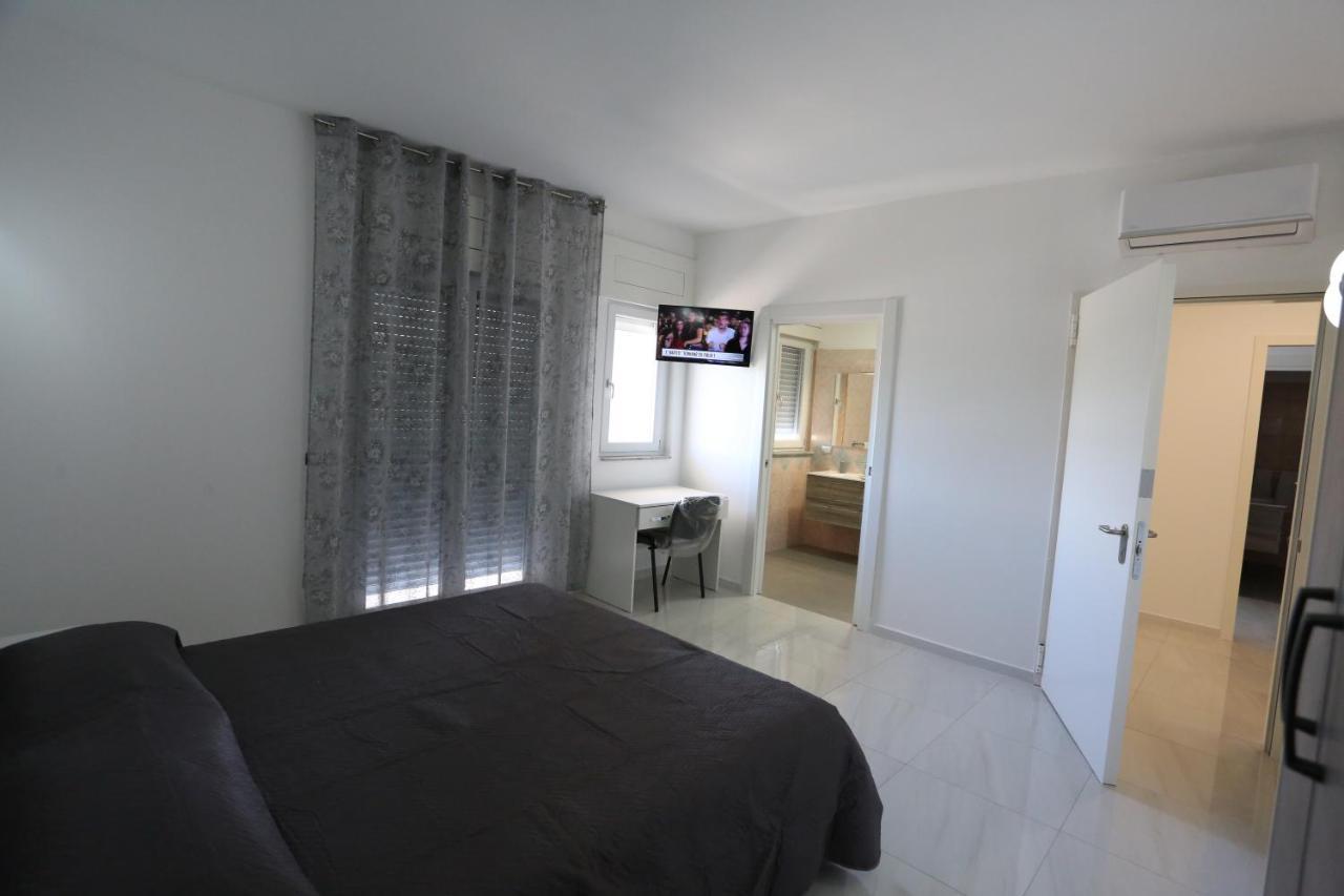 Il Giglio Hotel Castel Volturno Kültér fotó